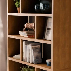 Asymmetrisches Bücherregal im Holzlook 5 Ebenen 10 Stauräume