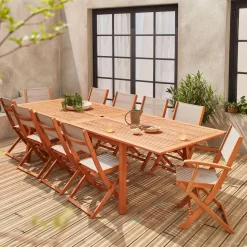 Ausziehbarer Gartentisch aus Holz, 10 Stühle