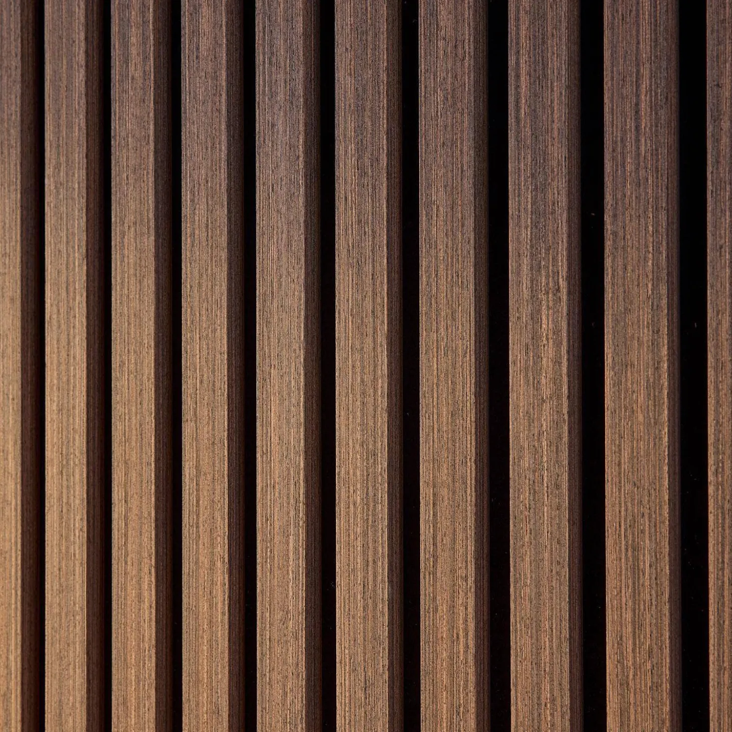 Dekorative akustische Wandpaneele nussbaumfarben