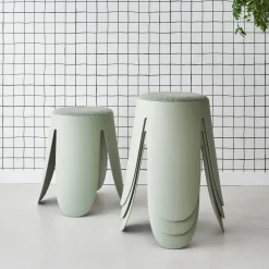 4er Set stapelbare Hocker, strukturierter Bouclébezug