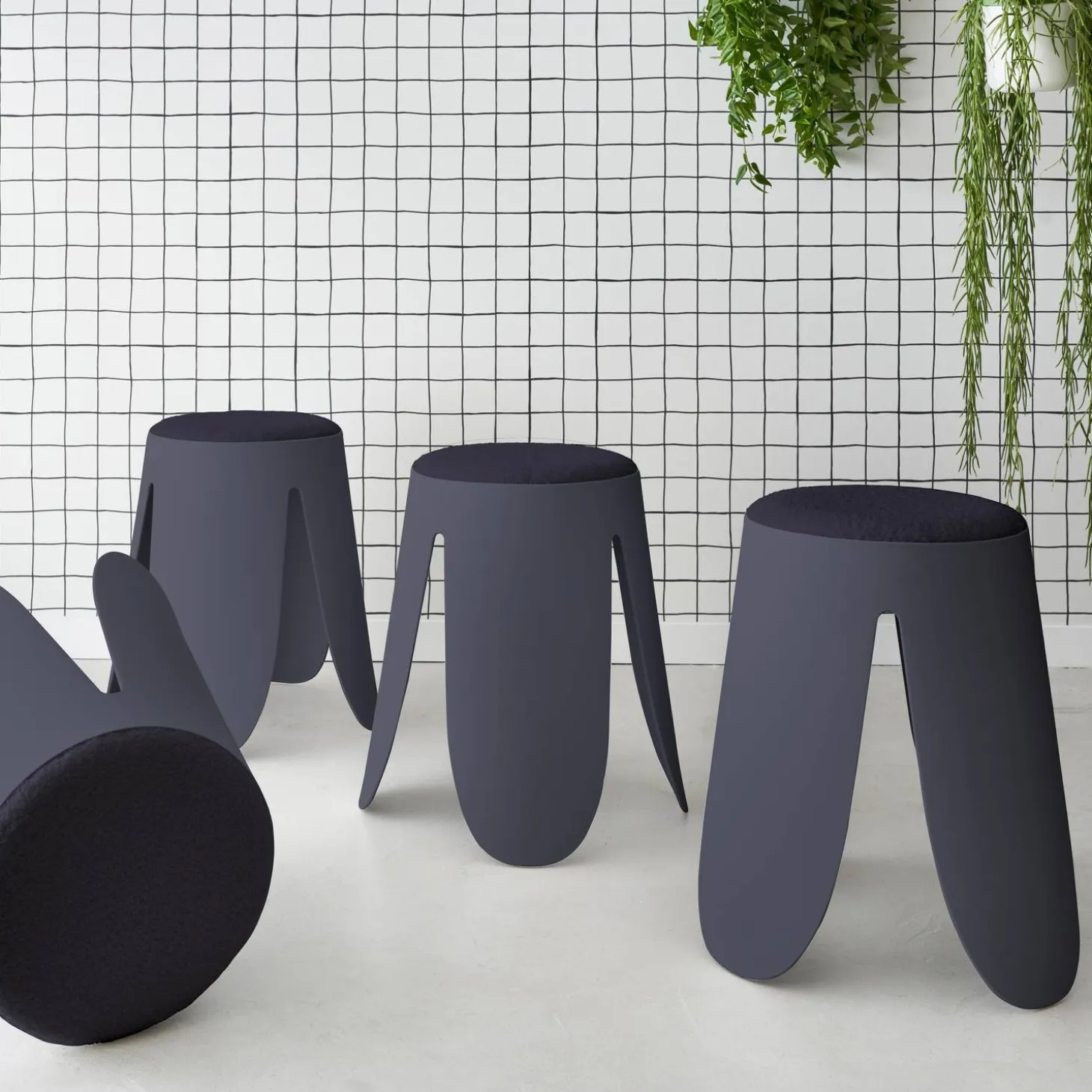 4er Set stapelbare Hocker, strukturierter Bouclébezug