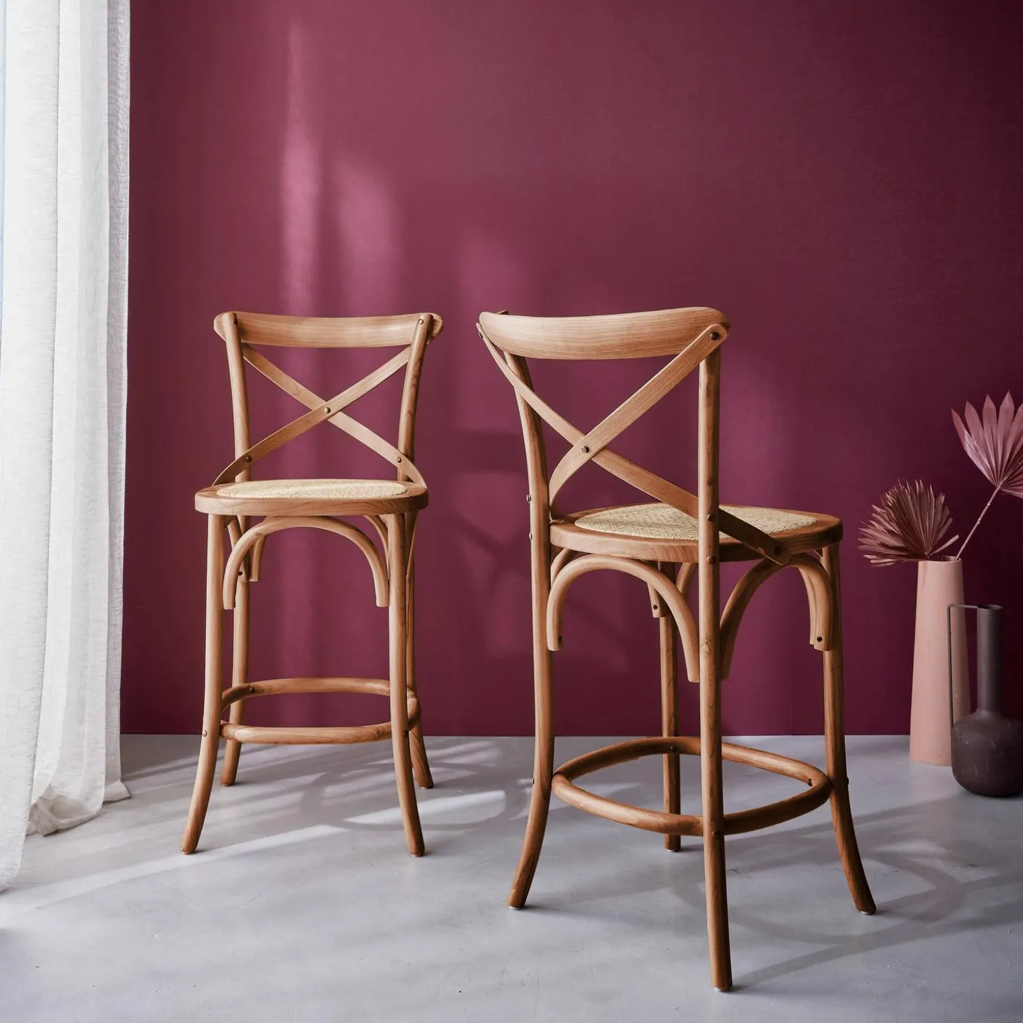2er-Set Vintage Bistro-Barhocker aus Holz H 105 cm