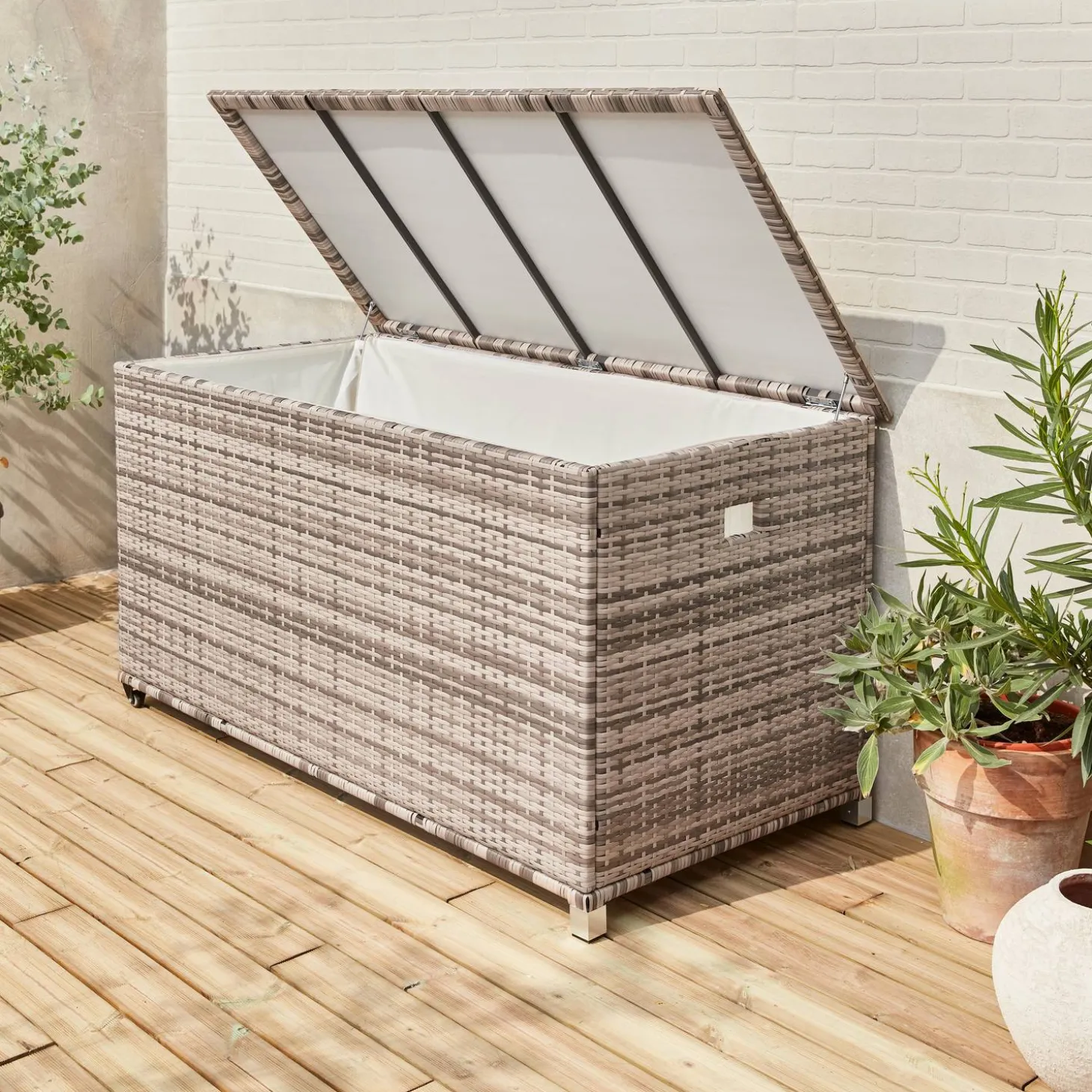 Gartenkiste aus Polyrattan 162x82cm