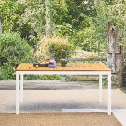 Gartentisch aus Akazienholz mit abgerundeten Ecken, 8 Plätze