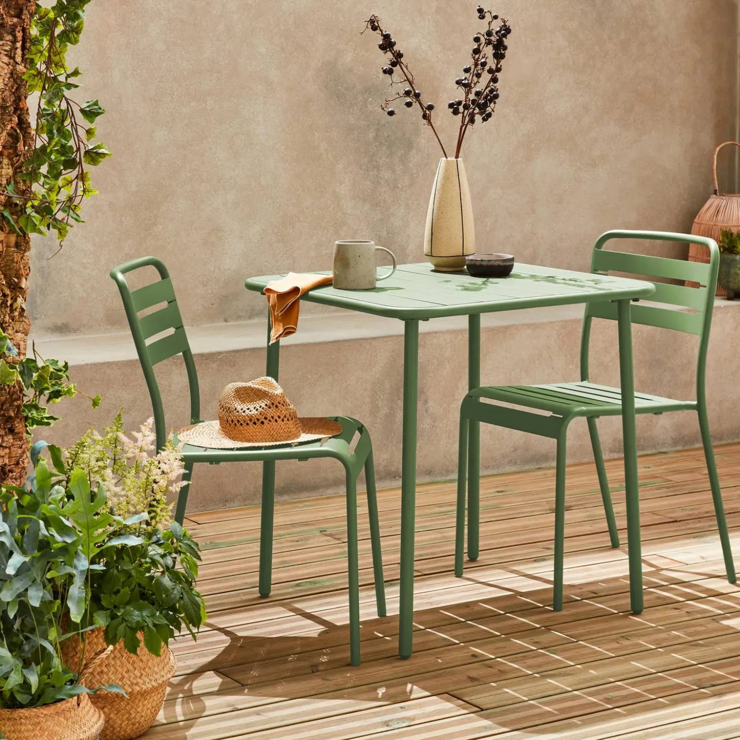 Gartentisch mit 2 Stühlen aus Stahl