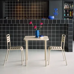 Gartentisch mit 2 Stühlen aus Stahl