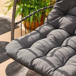 Hängesessel aus Stahl, Rattangeflecht, Polyester
