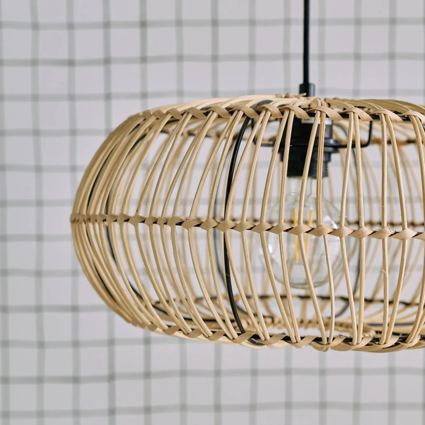 Indoor-Stehlampe mit natürlichem Rattan H 170cm