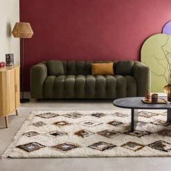 Innenteppich mit ethnischen Motiven, beige