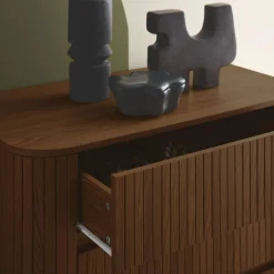 Kommode mit geriffeltem Holzkdekor 3 Schubladen