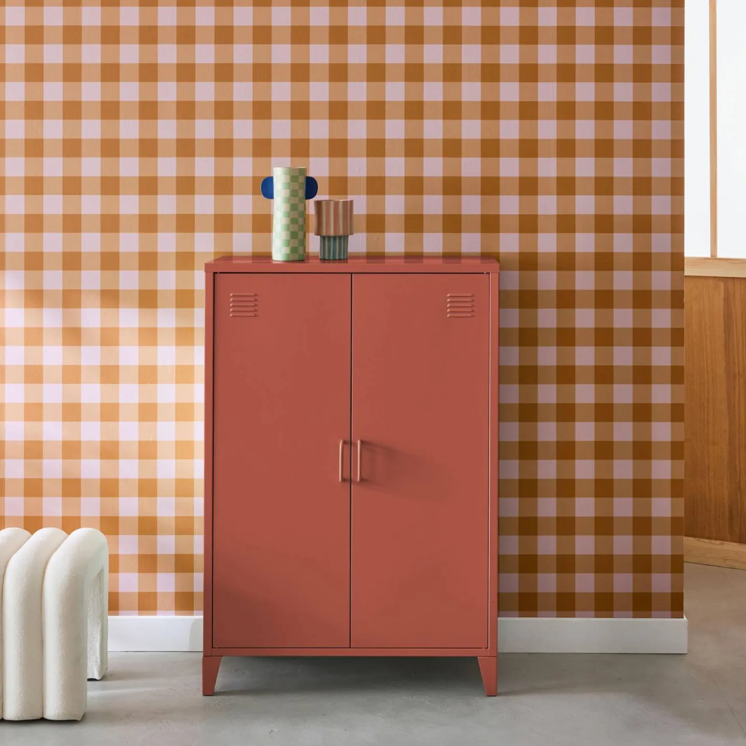 Kommode/Schrank im industriellen Stil aus Metall mit 2 Türen