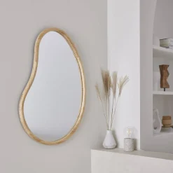 Organischer Spiegel aus Tannenholz 95cm
