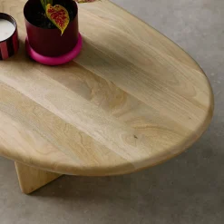 Ovaler Couchtisch aus Mangoholz