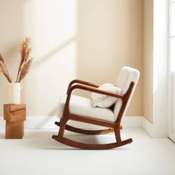 Schaukelstuhl aus Holz und Bouclé-Stoff Skandinavisches Design