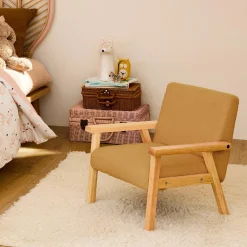 Skandinavischer Kindersessel aus Hevea-Holz
