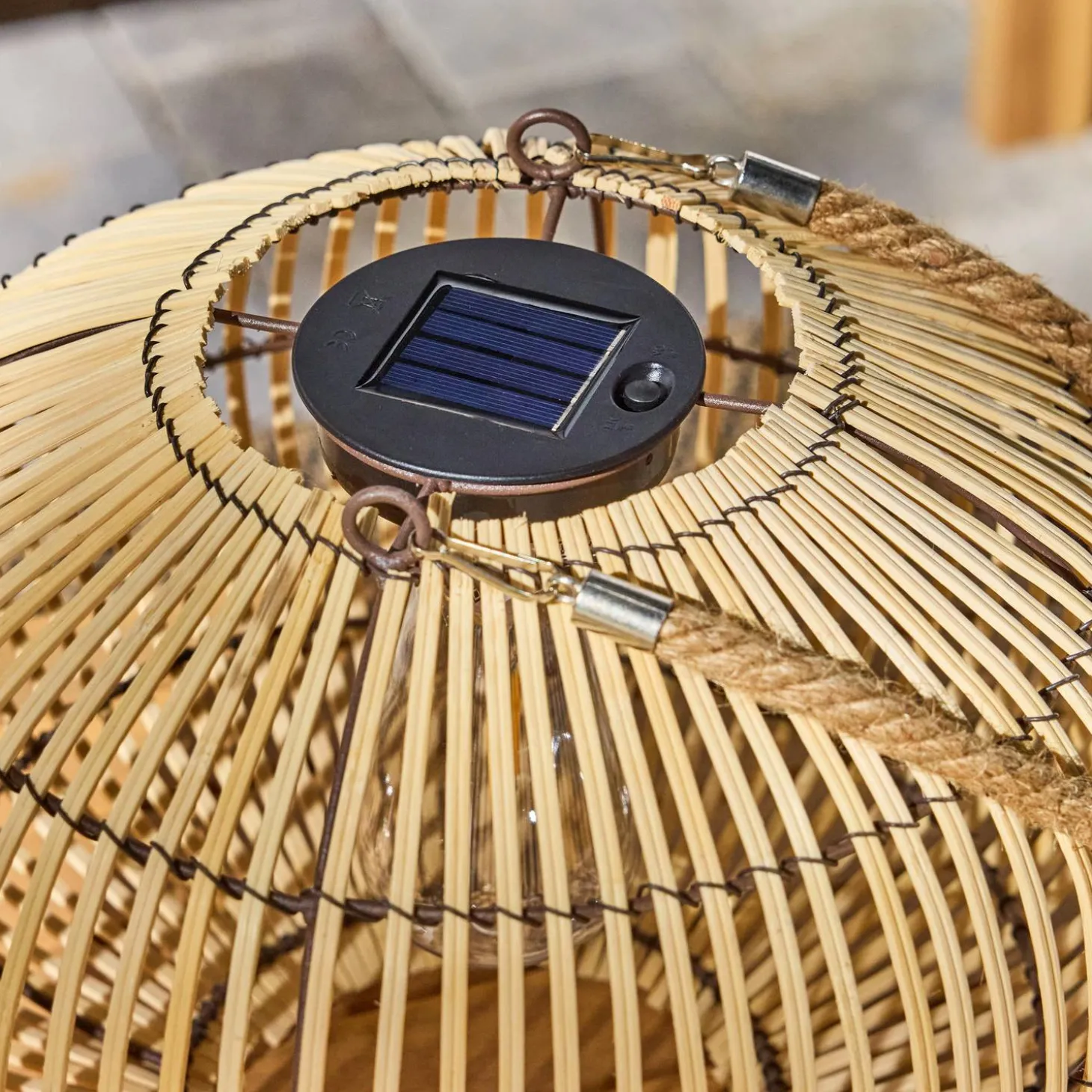 Solarleuchte für den Außenbereich mit Rattan Ø 31,5 cm