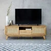TV-Möbel mit Schiebetüren, Fach, Regal in Holzoptik und Rattan-Geflecht 150cm