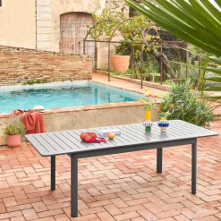 Ausziehbarer Gartentisch aus Aluminium, 8 Plätze
