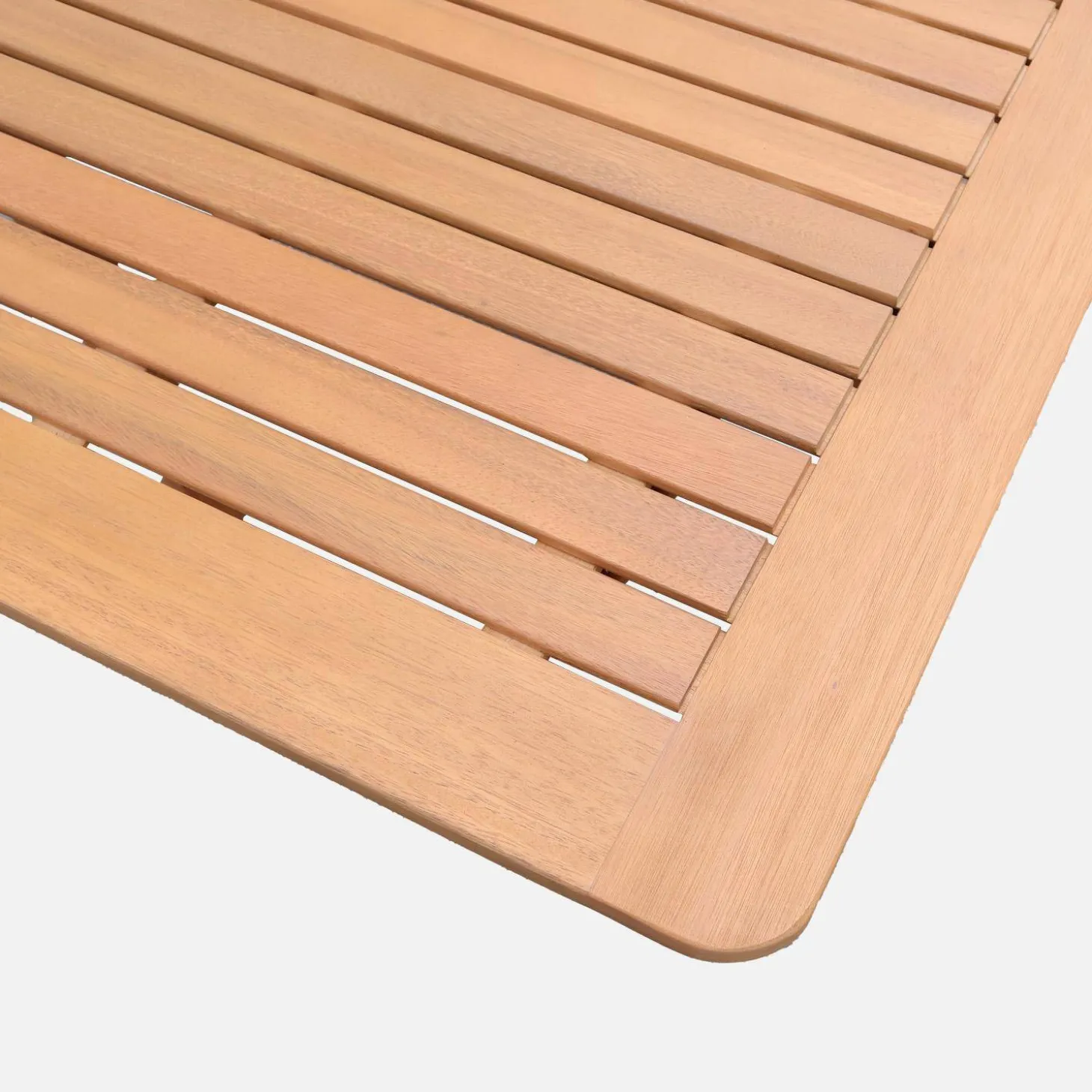 Ausziehbarer Gartentisch aus Eukalyptusholz + 8 Stühle