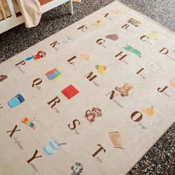 Beiger Kinder-Innenteppich mit französischem Alphabet-Druck
