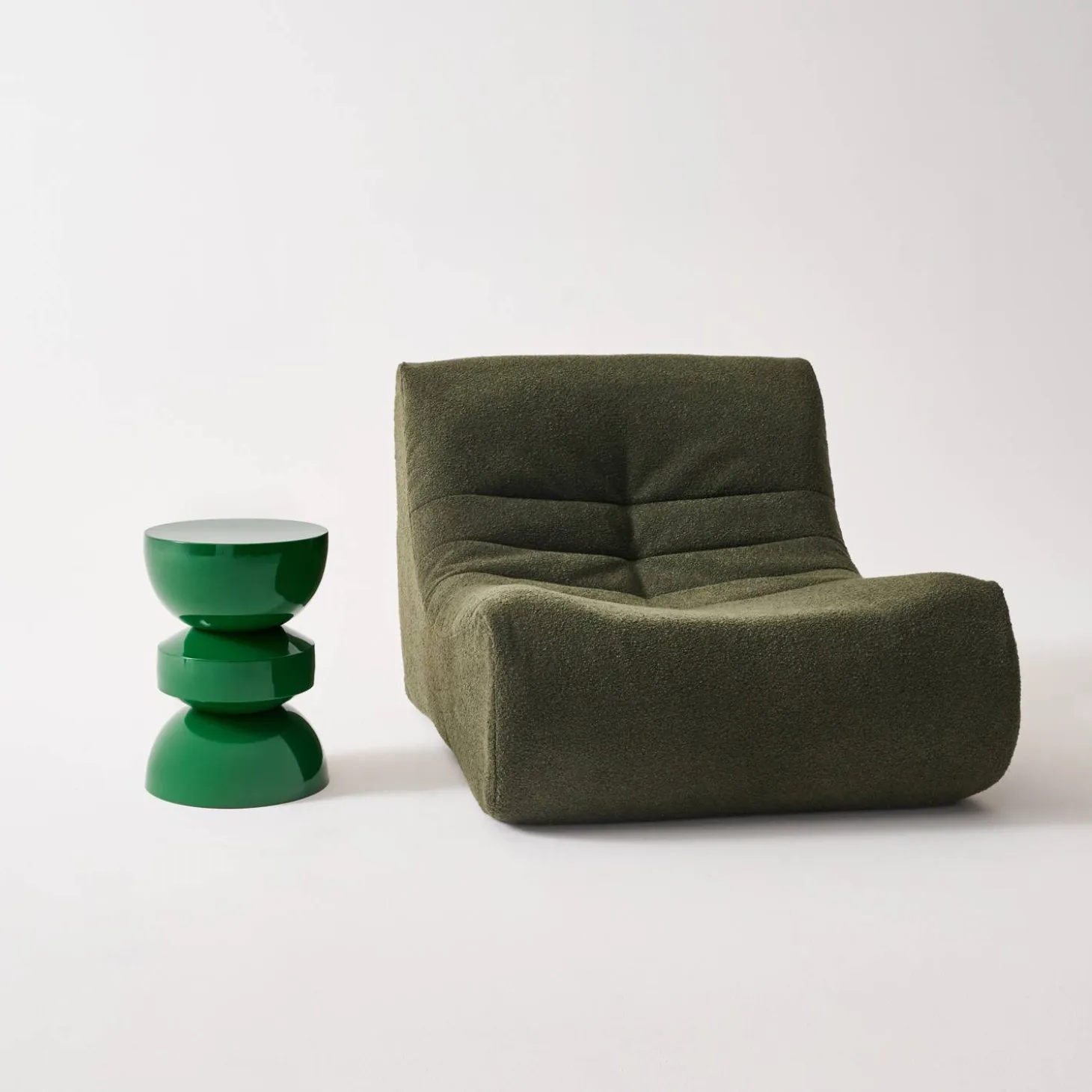 Beistelltisch, Sofatisch, Nachttisch aus Metall mit Glanzeffekt Ø32 x H44,5cm