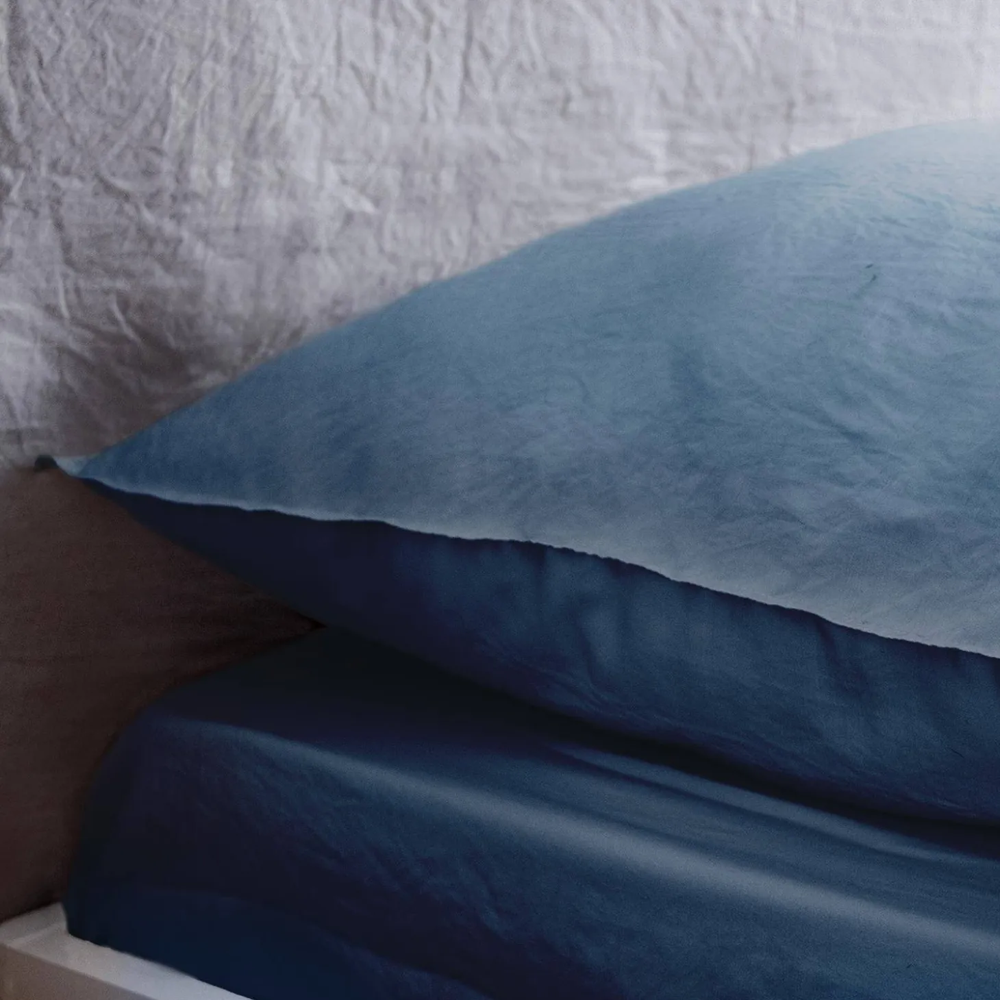 Bettwäche-Set nachtblau aus vorgewaschener Mikrofaser für ein Doppelbett
