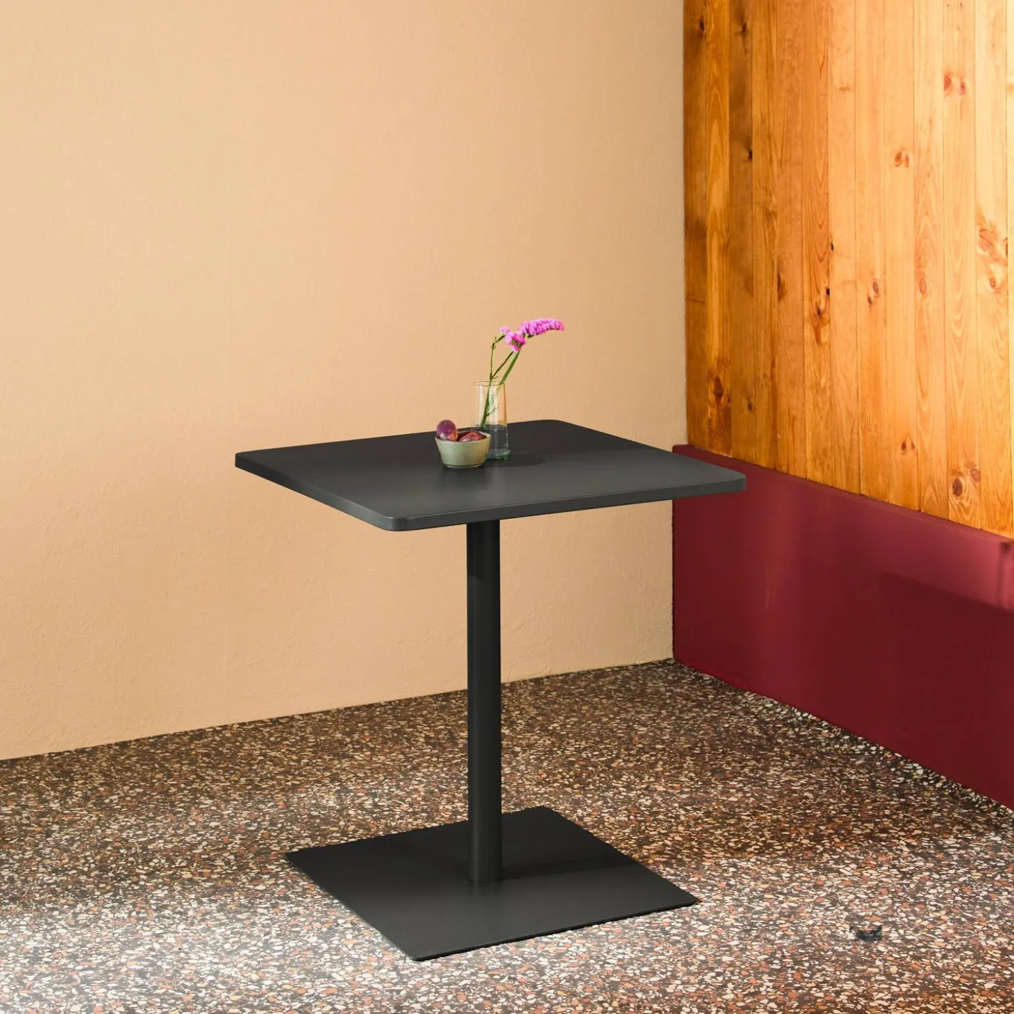 Bistro-Gartentisch quadratisch aus Stahl für 2 Personen