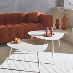 2 dreieckige Couchtische für innen / außen