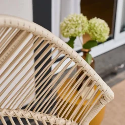 Ei-Sessel für Outdoor aus Stahl und Kunststoff