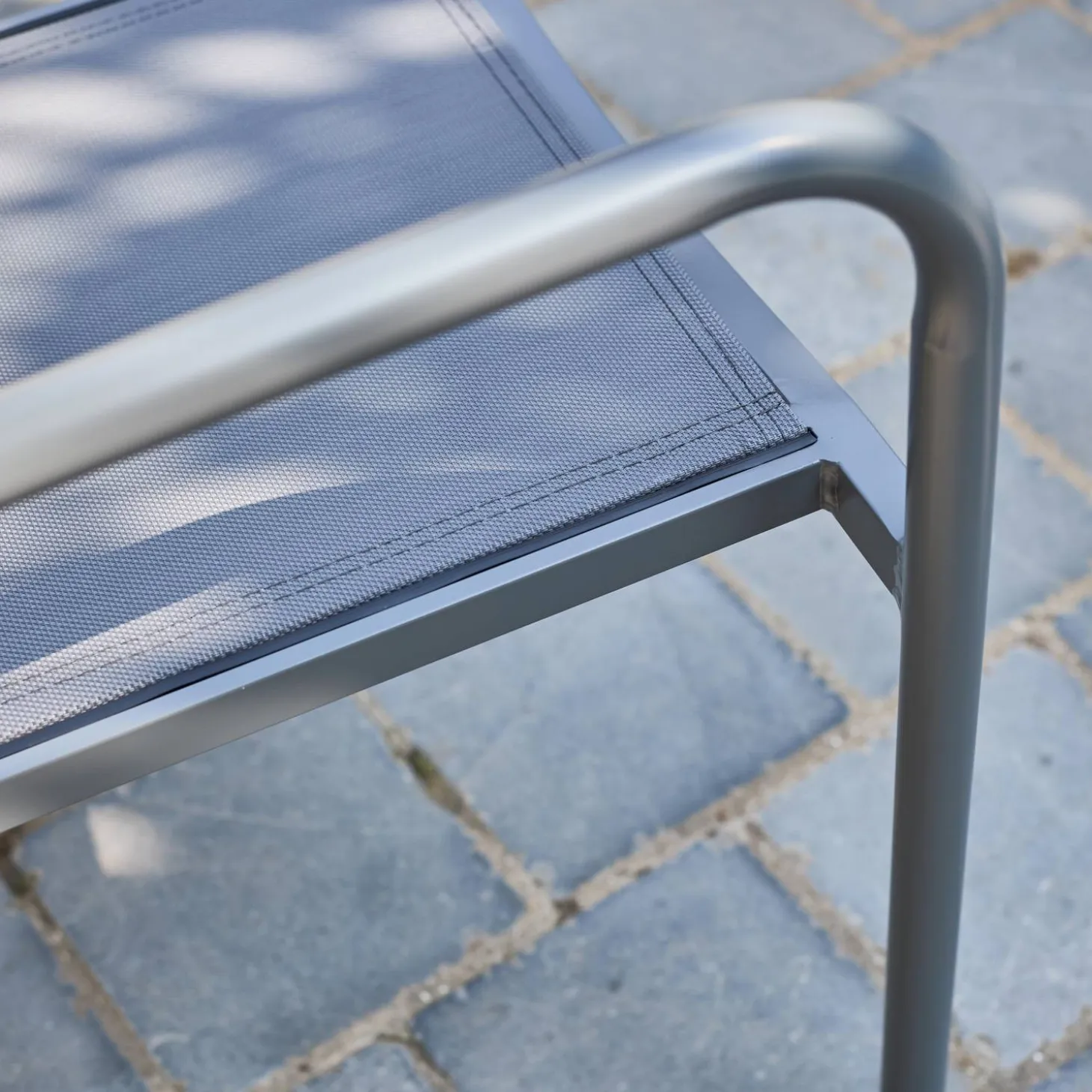 4er-Set stapelbare Gartensessel aus Aluminium und Textilene