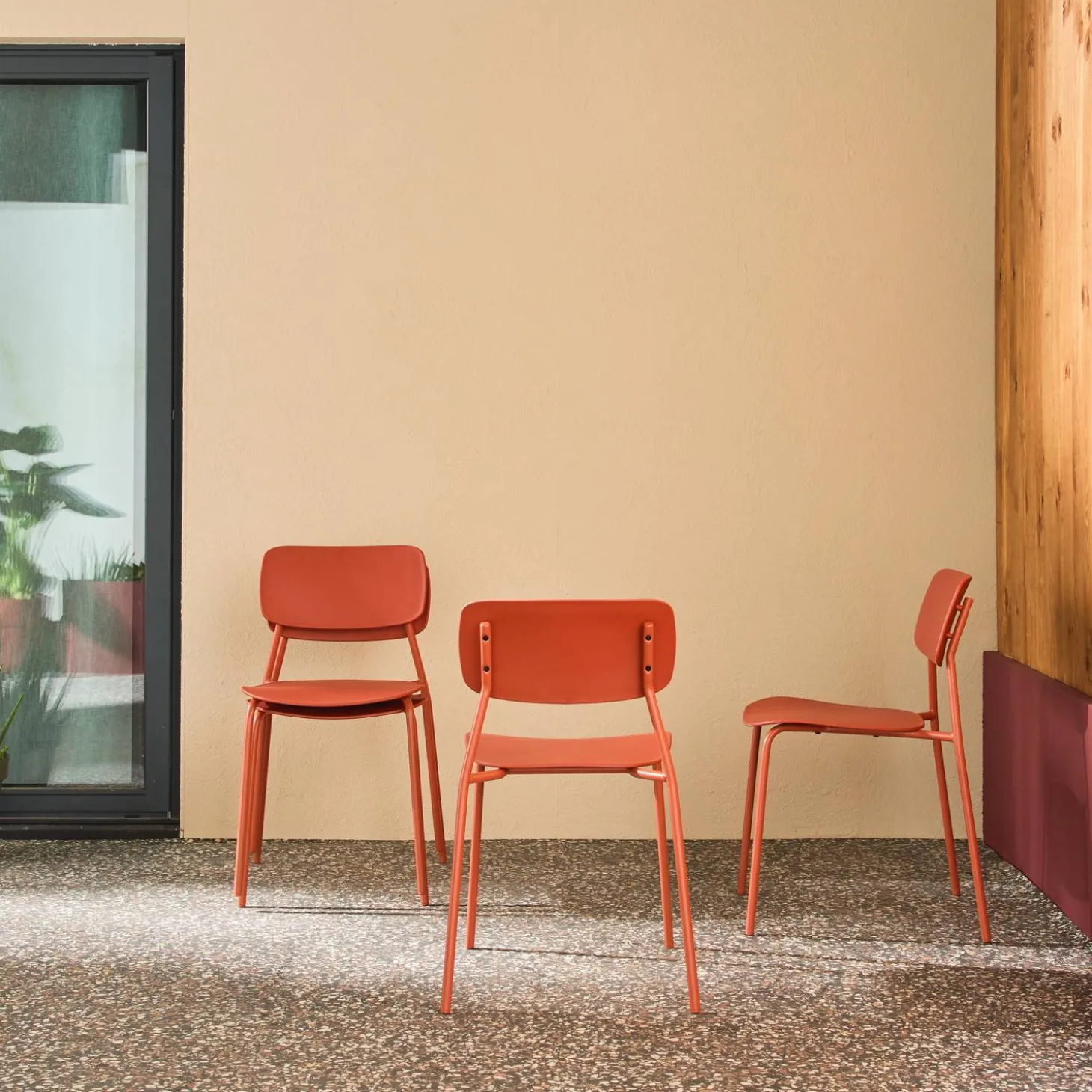 4er-Set stapelbare Gartenstühle aus Stahl und Kunststoff