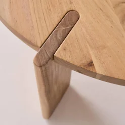 Exotischer runder Couchtisch aus Massivholz
