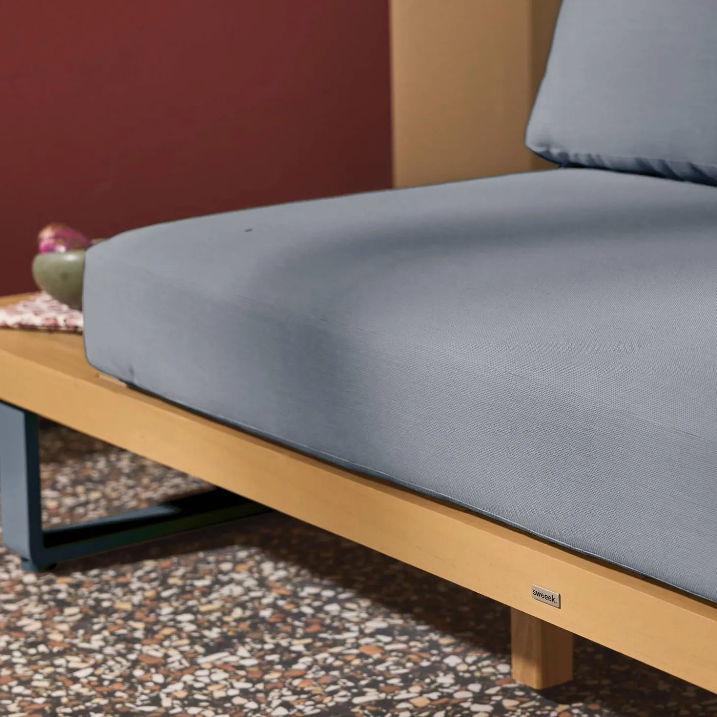 Gartenbank aus Akazienholz und Aluminium für 2 Personen