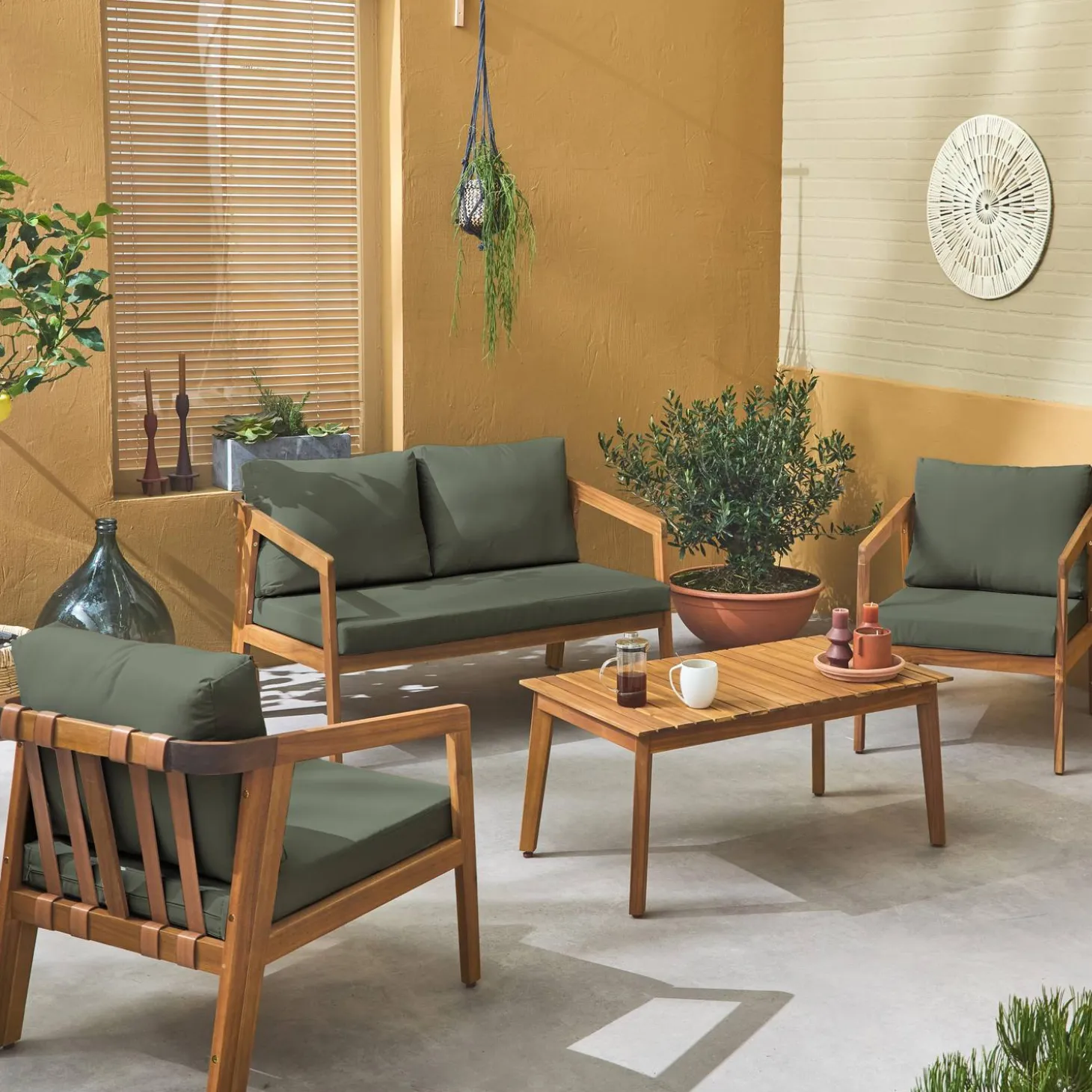 Gartenmöbelset für 4 Personen aus Akazienholz