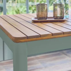 Gartentisch aus Akazienholz mit abgerundeten Ecken, 6 Plätze