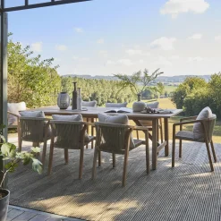 Gartentisch aus Eukalyptus für 8 Personen