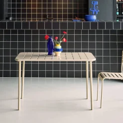 Gartentisch aus Stahl für 4 Personen