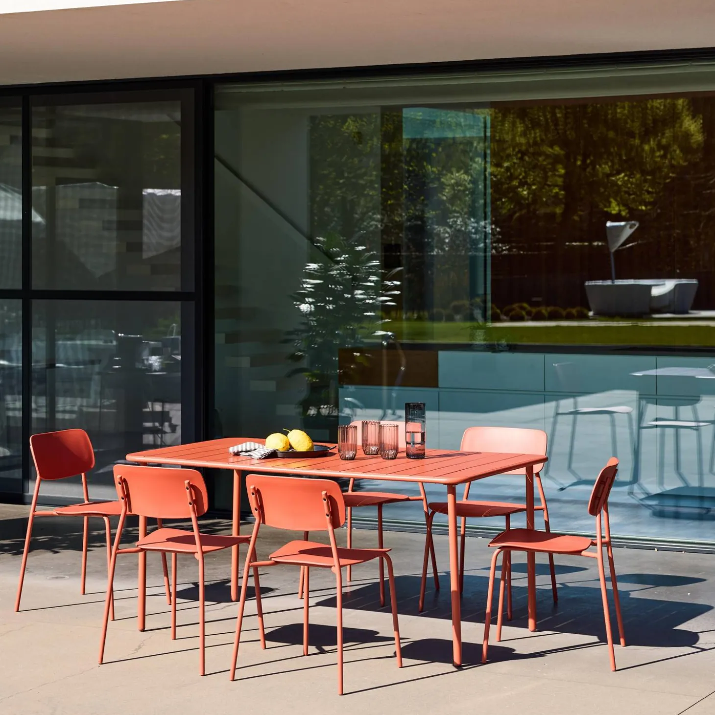 Gartentisch aus Stahl + 6 Stühle