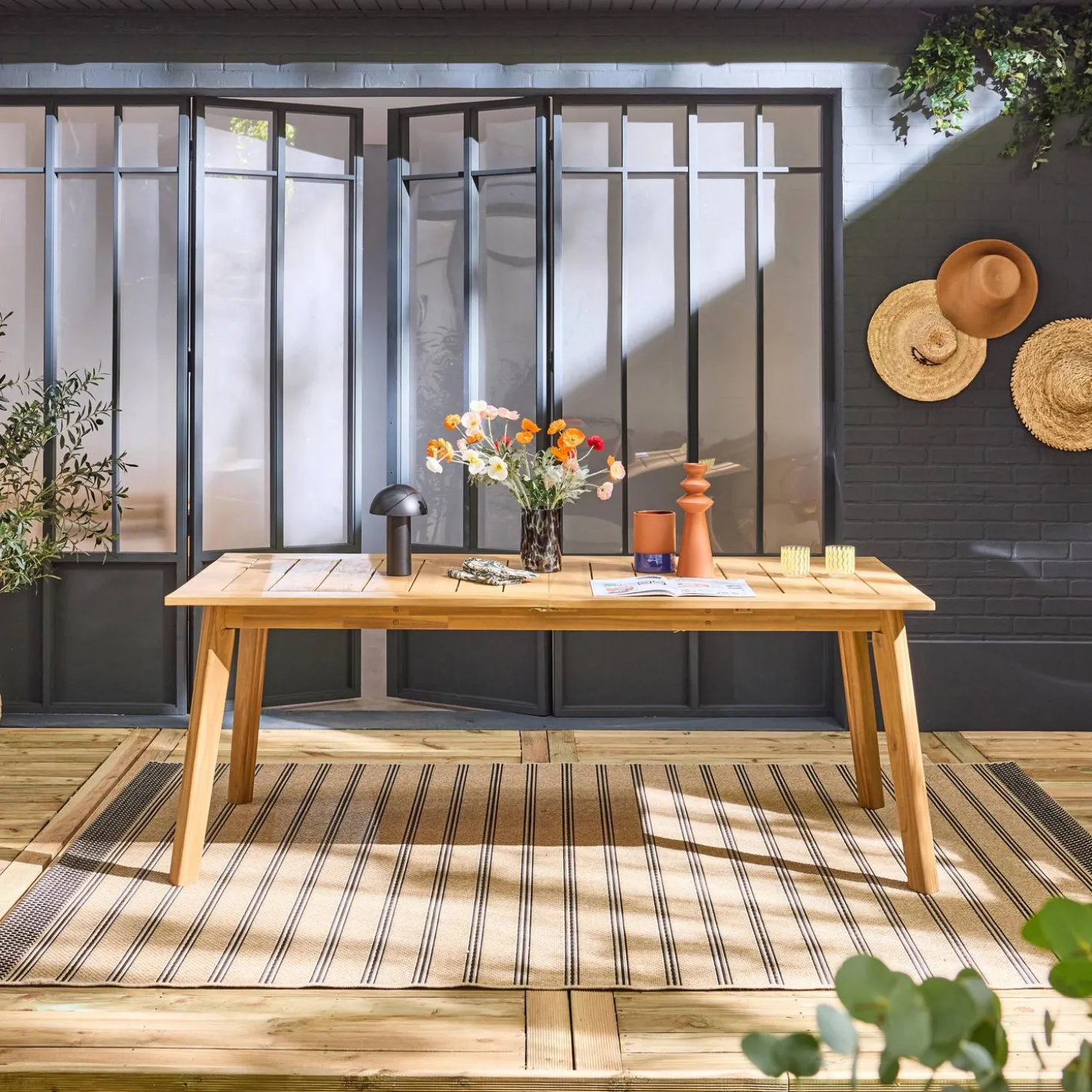 Gartentisch ausziehbar aus Akazienholz, 10 Sitzplätze