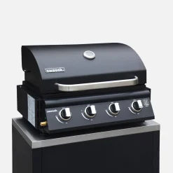 Gasgrill mit 4 Brennern zum Stellen auf einen Unterschrank