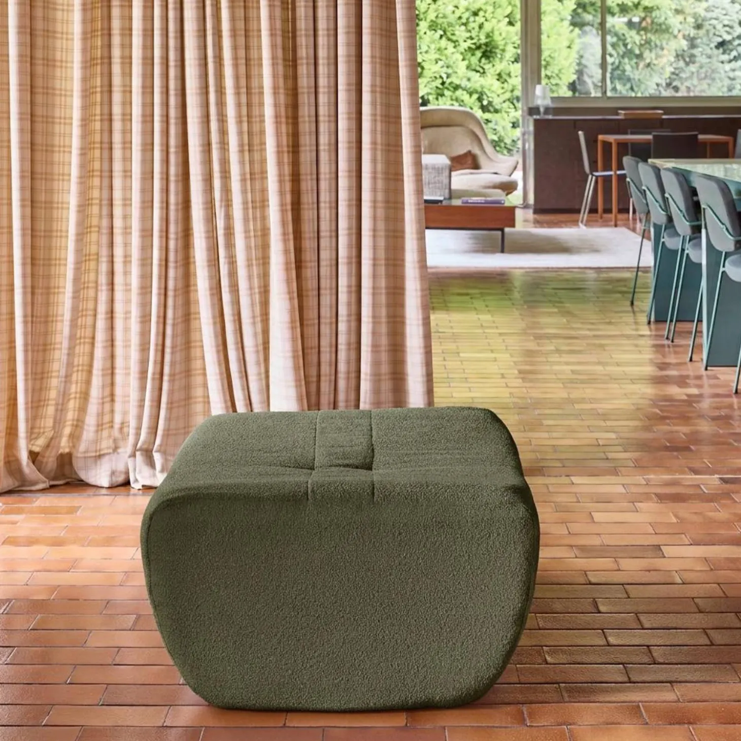 Hocker, Fußhocker mit strukturiertem Bouclé-Bezug für Sessel und Sofas