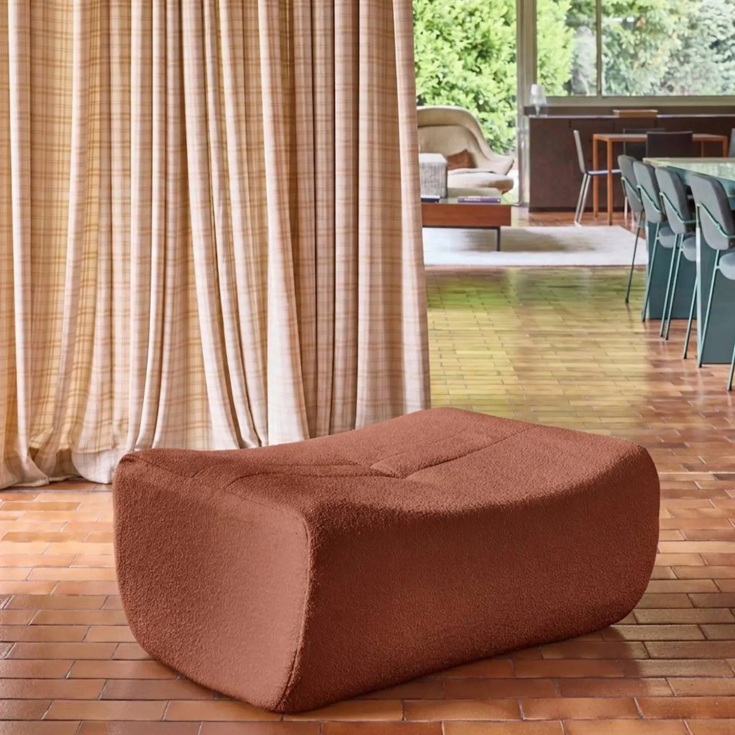 Hocker, Fußhocker mit strukturiertem Bouclé-Bezug für Sessel und Sofas