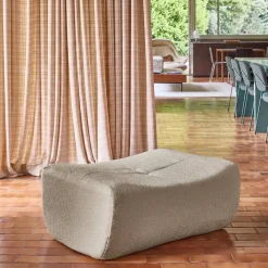 Hocker, Fußhocker mit strukturiertem Bouclé-Bezug für Sessel und Sofas
