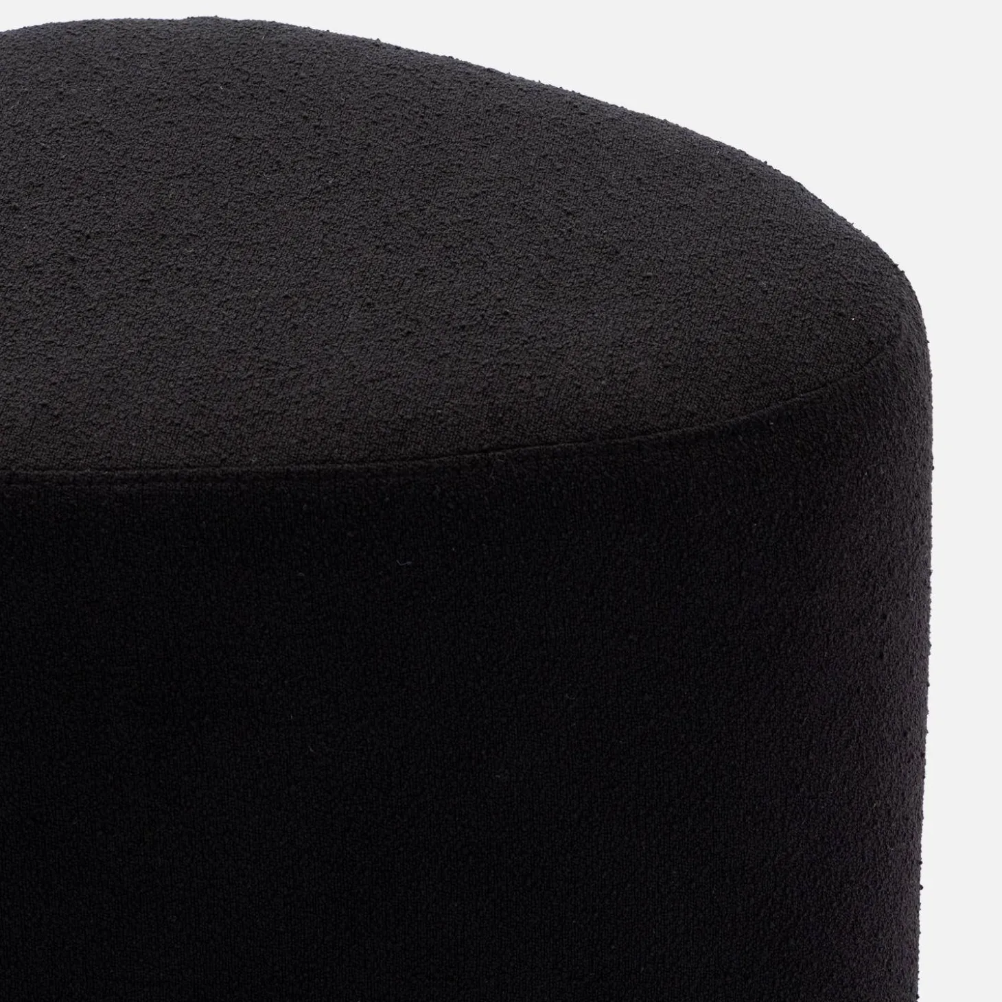 Hocker in Kieselsteinform mit Stoffbezug