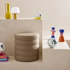 Hocker mit Stauraum und Bouclé-Bezug
