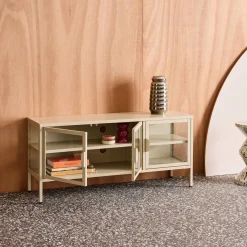 Industrielles TV-Möbel aus Metall und gehärtetem Glas mit 3 Türen, 120 cm
