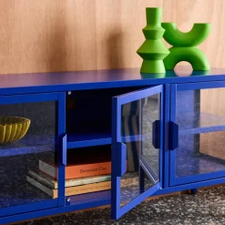 Industrielles TV-Möbel aus Metall und gehärtetem Glas mit 3 Türen, 120 cm