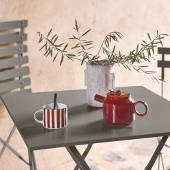 Klappbarer Bistro-Gartentisch aus Stahl 70 x 70 cm, mit 2 Stühlen