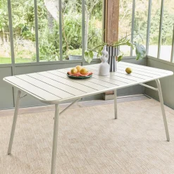 Klappbarer Gartentisch aus Stahl für 6 Personen