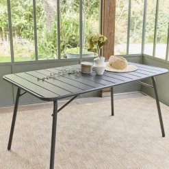 Klappbarer Gartentisch aus Stahl für 6 Personen
